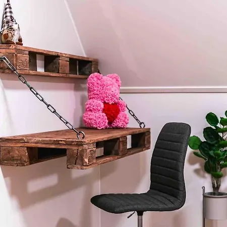 Upea Hirsi Moekki Ulkoporeltaalla Sekae Kelosaunalla *