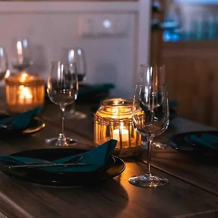 Дом отдыха Upea Hirsi Moekki Ulkoporeltaalla Sekae Kelosaunalla *