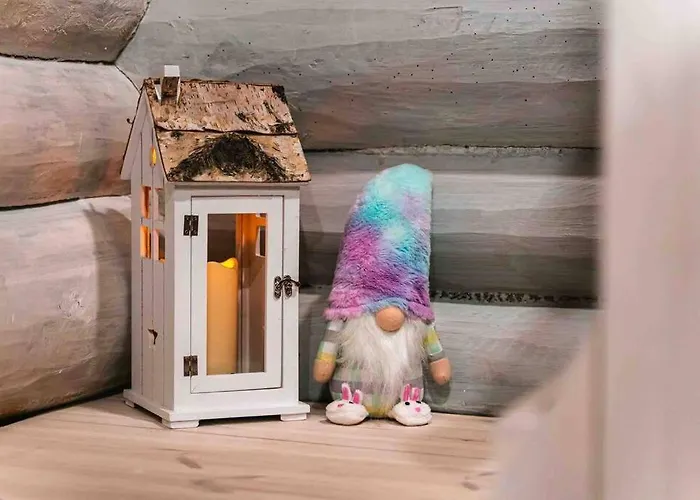 Upea Hirsi Moekki Ulkoporeltaalla Sekae Kelosaunalla * Hämeenlinna